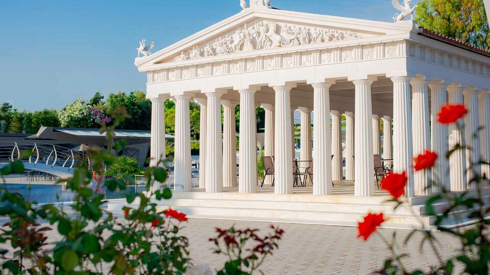 Potidea-Palace-4-cc01a4fd99fa4525963c572ed7c2a760